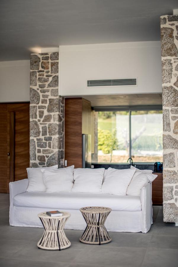 Varko Luxury Suites Paleros Extérieur photo