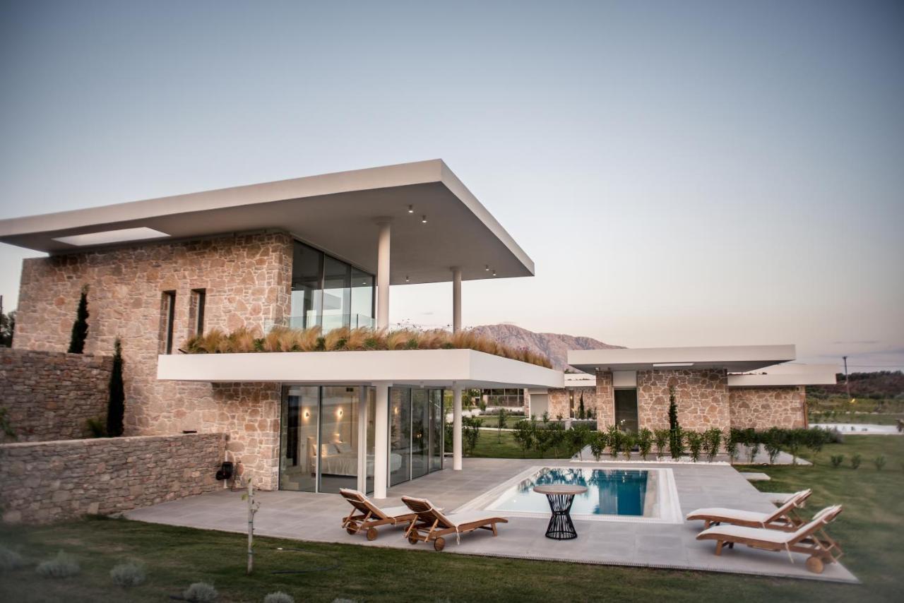 Varko Luxury Suites Paleros Extérieur photo
