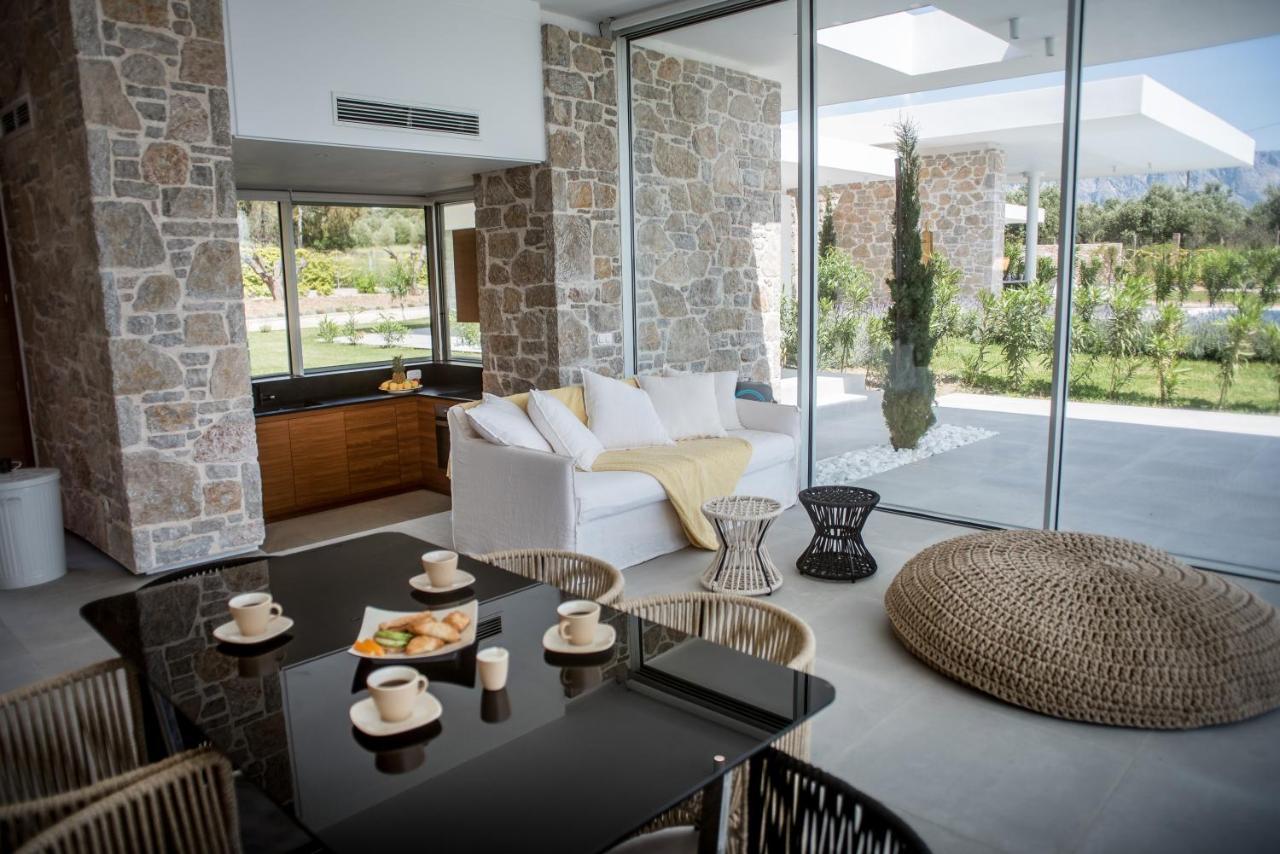 Varko Luxury Suites Paleros Extérieur photo