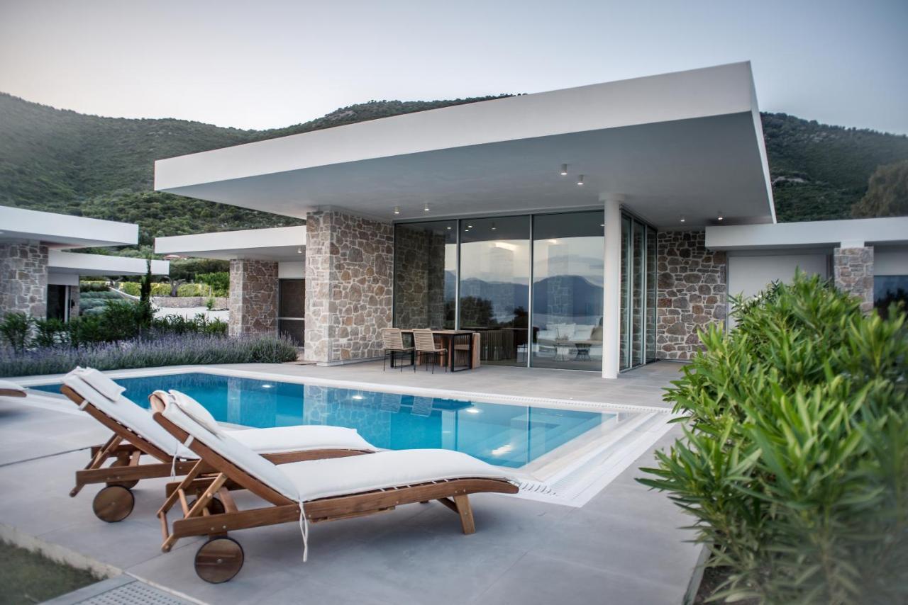 Varko Luxury Suites Paleros Extérieur photo