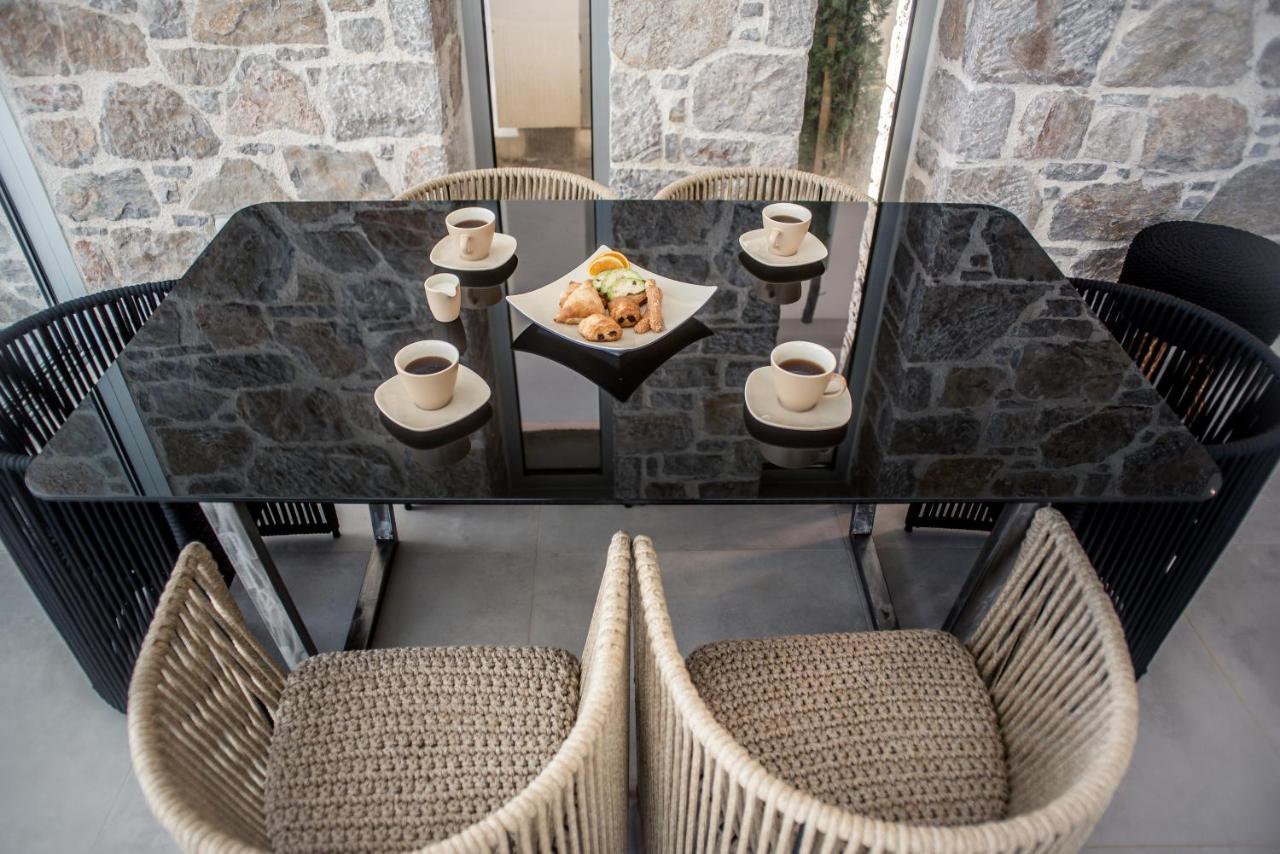 Varko Luxury Suites Paleros Extérieur photo