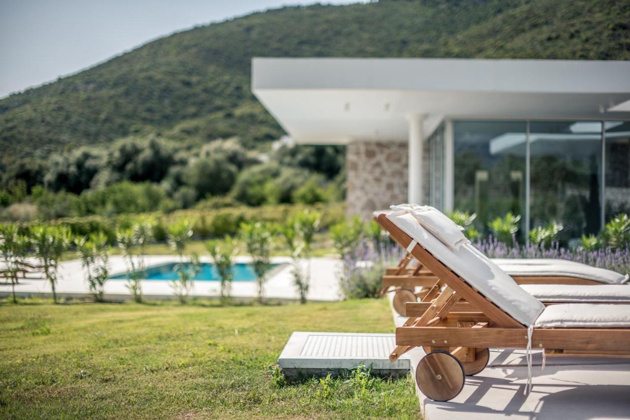 Varko Luxury Suites Paleros Extérieur photo